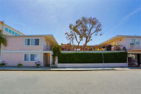 54 62nd pl long beach ca 90803  Call Monthly Rent